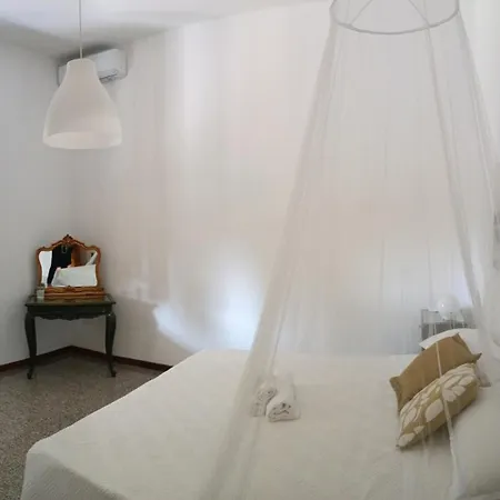 Il Nido Nyaraló Marina di Massa